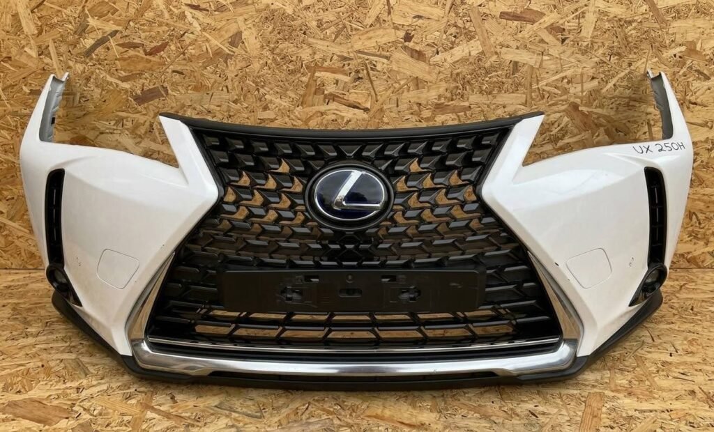 Бампер передній Lexus UX250h 2019-2026 0-4 парктроніка.