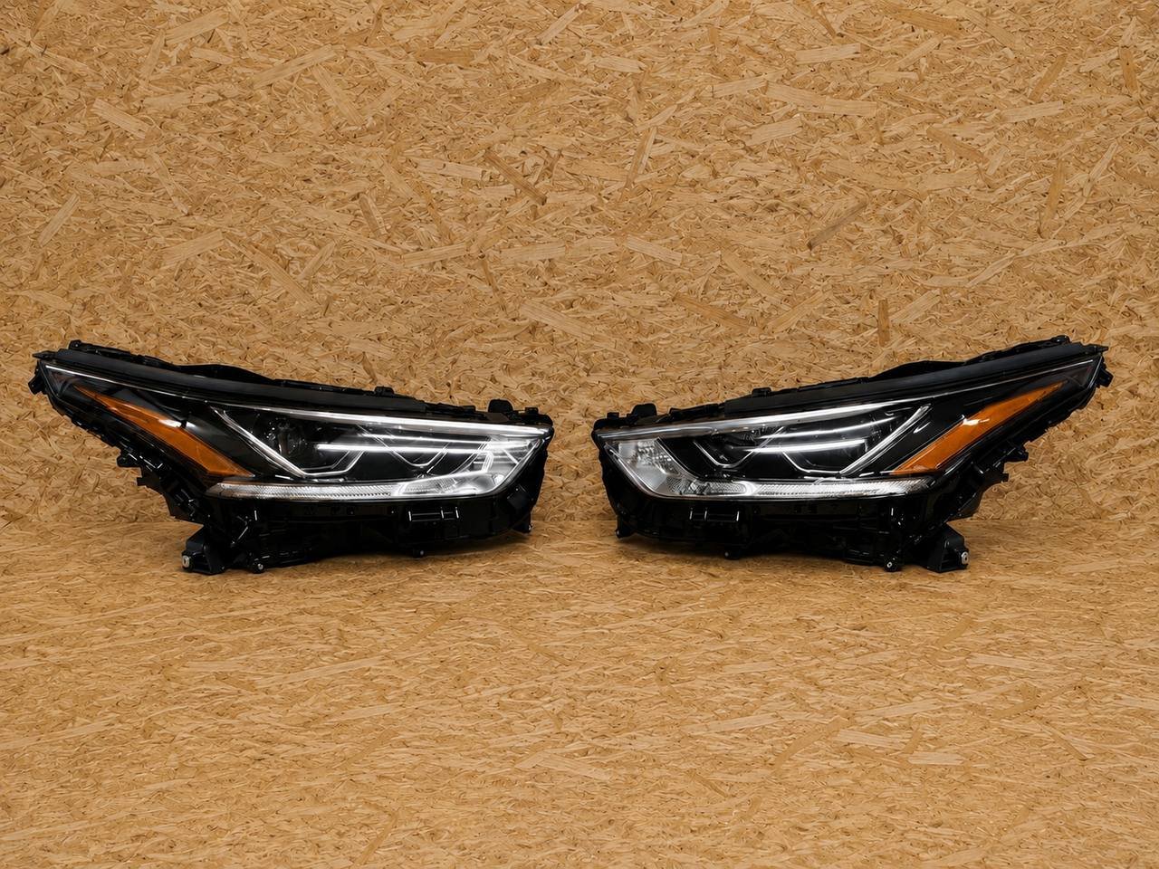 Фари передні Фара Ліва (LH) та права (RH) LED,Full Led Toyota Highlander 2020-2026 (Комплектація XLE,XSE,SE,LE)